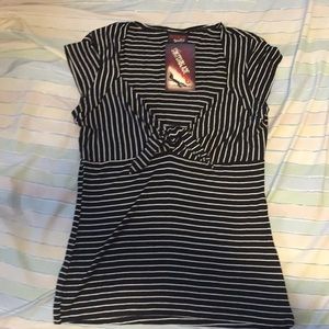 NEW Switchblade Stiletto Black&White Shirt(S)